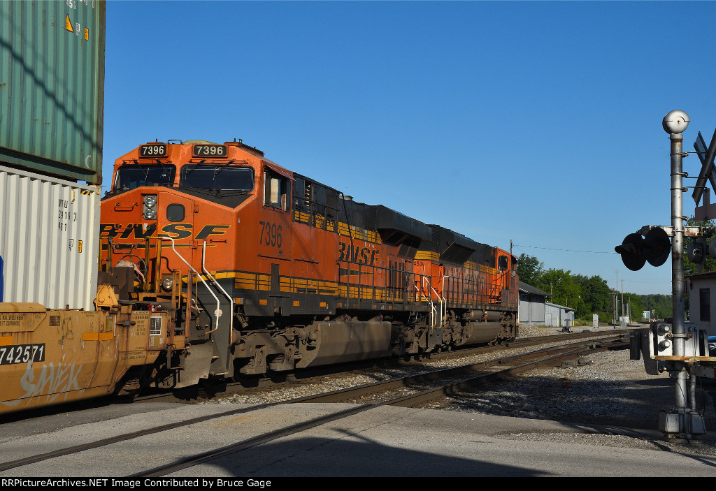 BNSF 7396